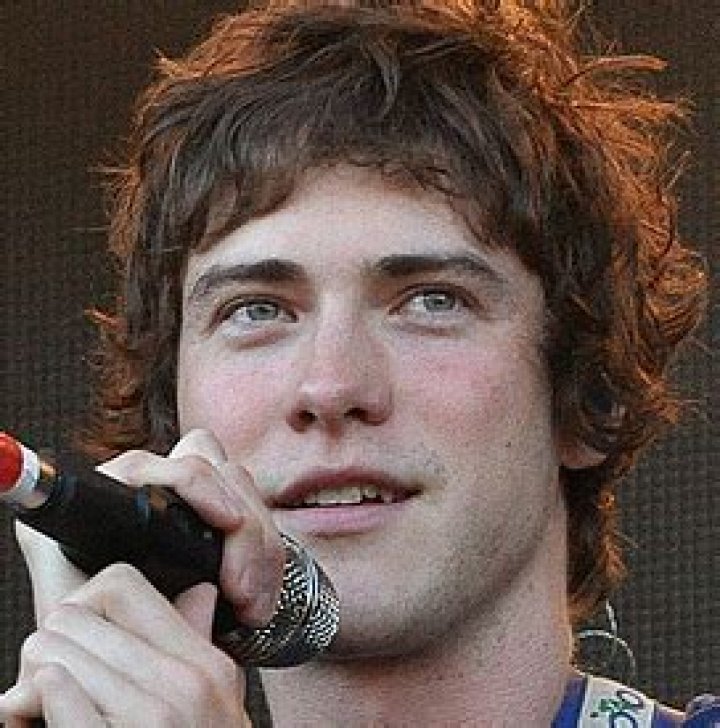 Andrew VanWyngarden Bio, Wiki, Age, Height, Wife, Children, MGMT, Songs, and Net Worth