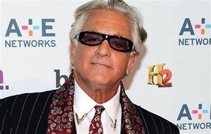 Barry Weiss Age, Biography, Net Worth, Cars, Wife