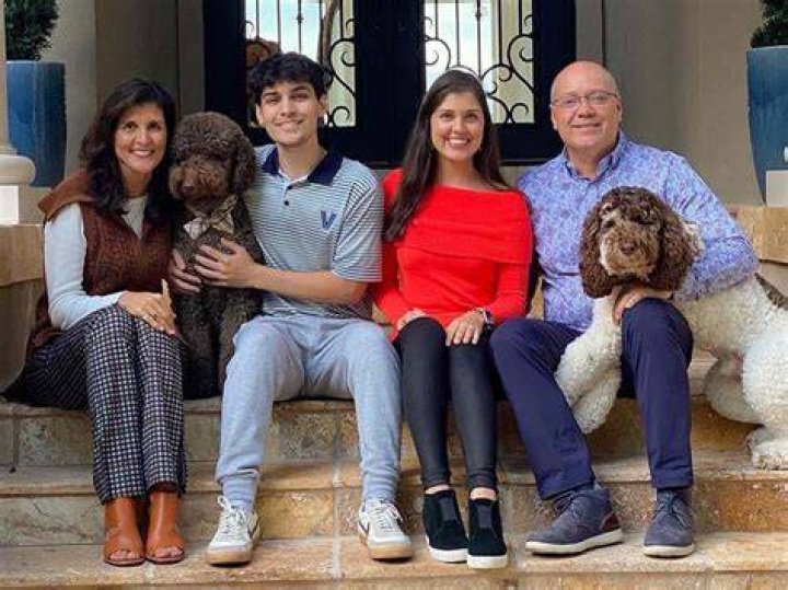 
Broc Feeney Parents And Family Meet Paul And Sue Feeney On Instagram 