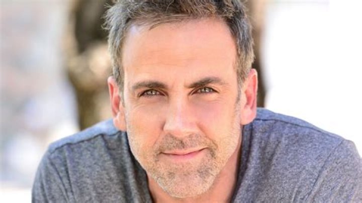Carlos Ponce Bio, Wiki, Age, Family, Wife, Movies, Songs and Net Worth