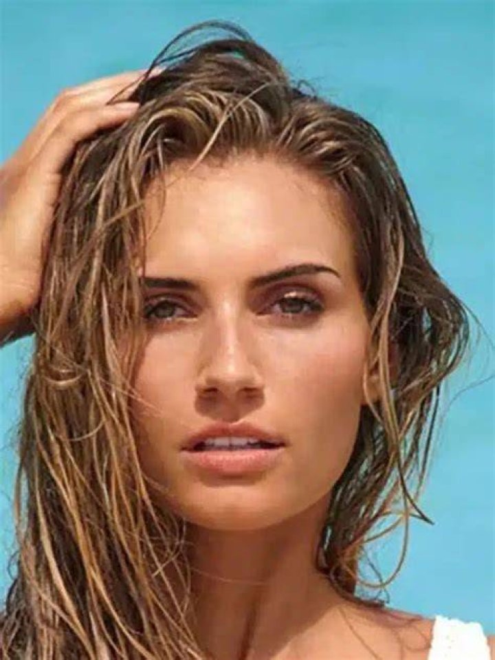 
Clarissa Raso Height, Weight, Net Worth, Age, Birthday, Wikipedia, Who, Nationality, Biography 
