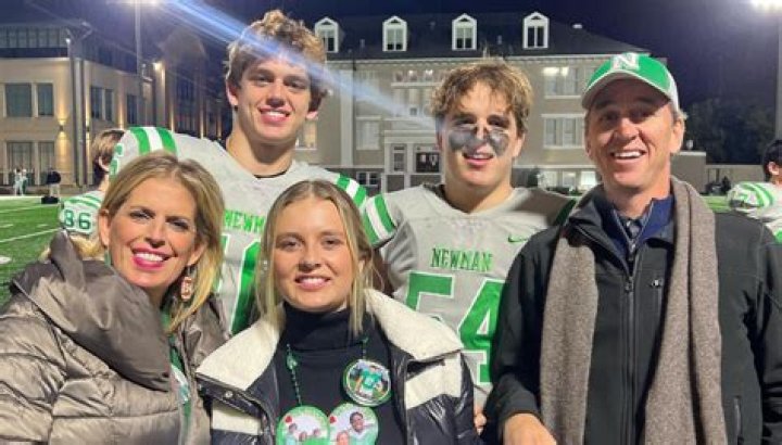 Cooper Manning Wife Ellen Heidingsfelder And Three Kids