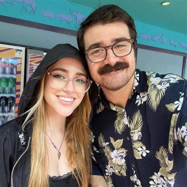 Eddy Burback Girlfriend And Dating Life: Age, Wiki, Biography, Height, Instagram