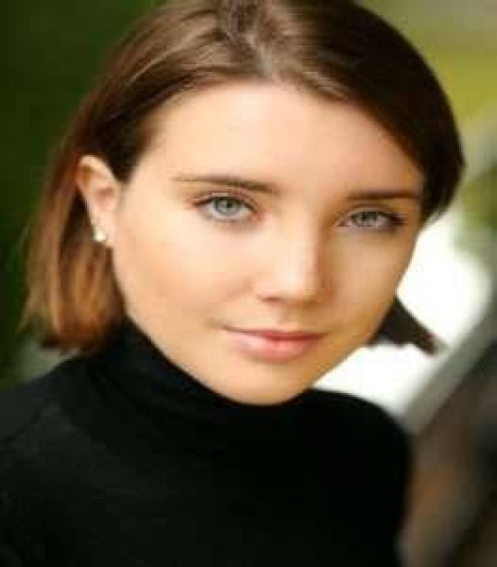 
Gaia Romilly Wise Height, Weight, Net Worth, Age, Birthday, Wikipedia, Who, Nationality, Biography 
