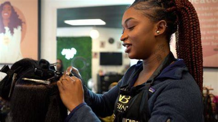 How Does Brad Mondo Make Money? Understanding The American Hairstylist’s Net Worth