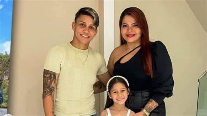 Is Amanda Lemos Gay? Sexuality & Partner Karina Ximenes Revealed