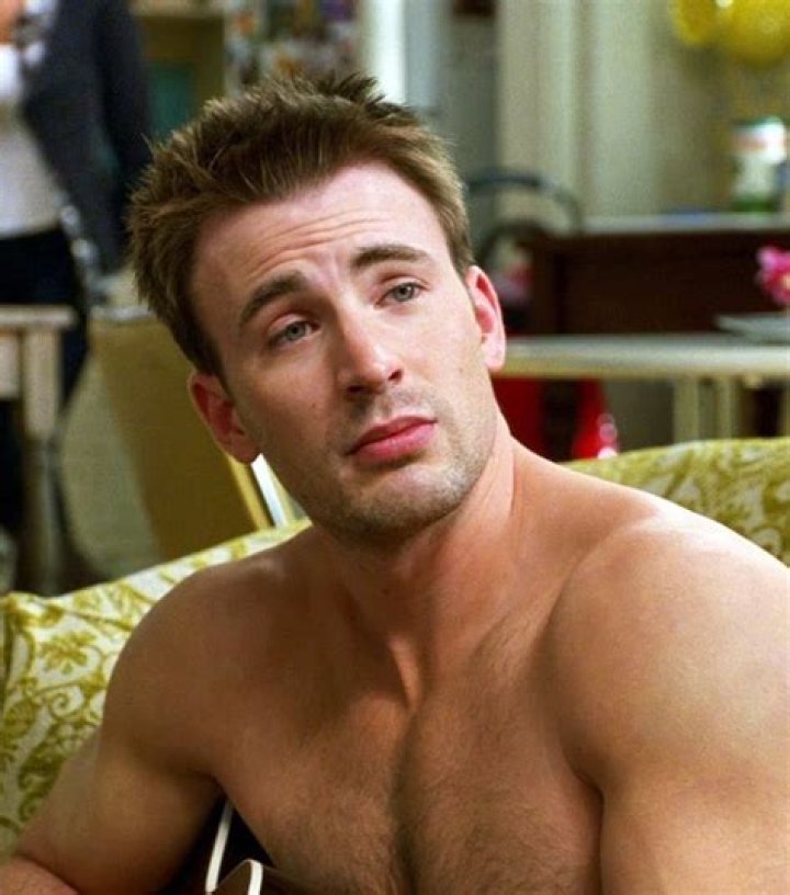 
Is Chris Evans Gay? Captain America’s Sexuality May Shock You! 