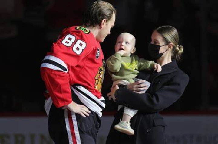 
Is Pat Kane Married to Wife? Or Dating a Girlfriend? 