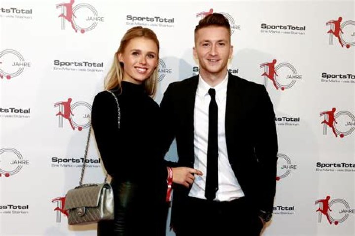 
Is Scarlett Gartmann Married? Her Bio, Age, Partner (Marco Reus), Baby, Height, Net worth and Wikipedia 