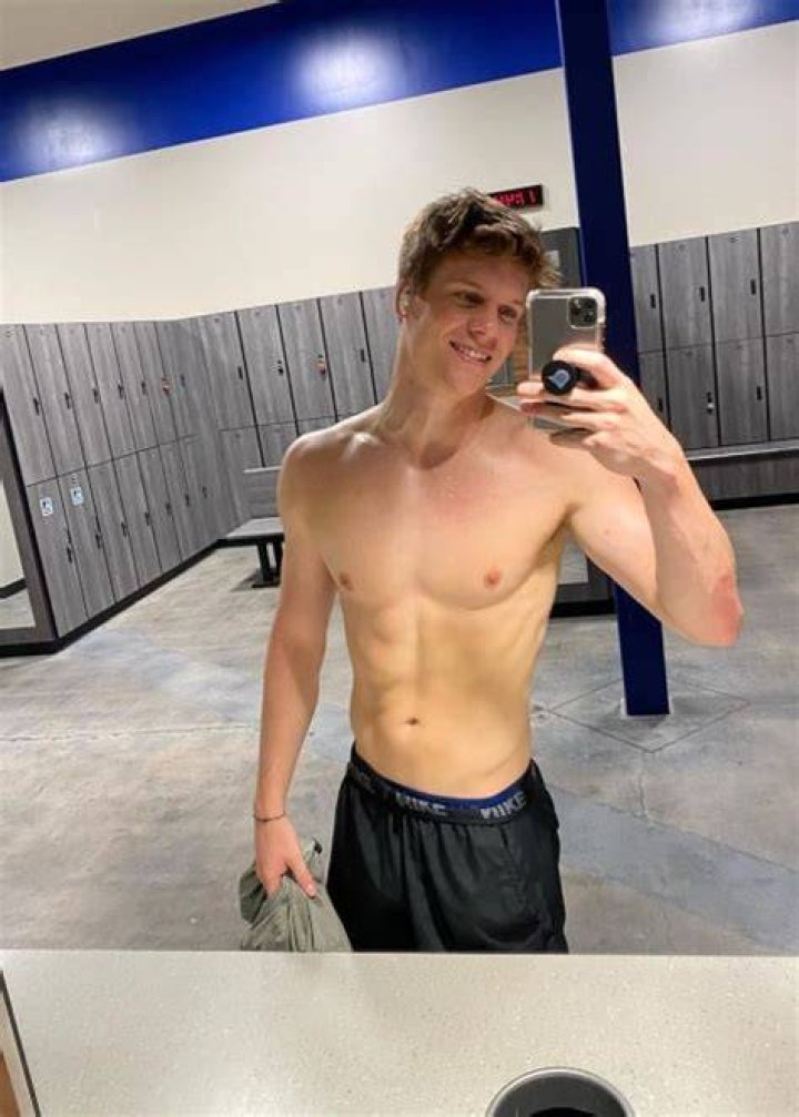Kyle Capener Height, Weight, Net Worth, Age, Birthday, Wikipedia, Who, Nationality, Biography