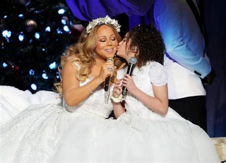 Mariah Carey’s Dating History: The Queen Of Christmas’ Relationships So Far