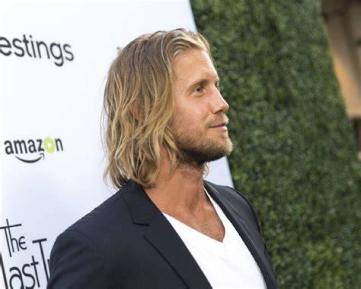Matt Barr Height, Weight, Net Worth, Age, Birthday, Wikipedia, Who, Nationality, Biography