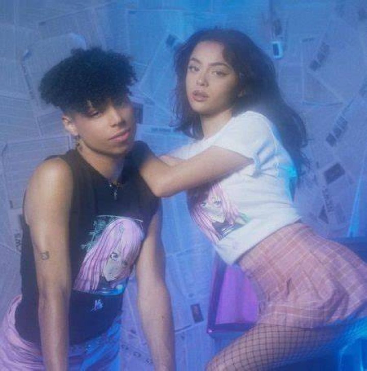 
Meet Nailea Devora Boyfriend Larray- Dating Life And Past Relationships 