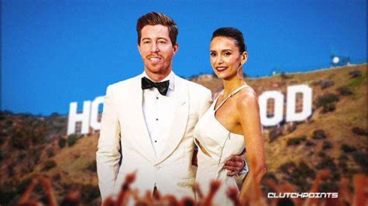 
Nina Dobrev And Shaun White Get Flirty On The Beach During Romantic Tropical Vacation 