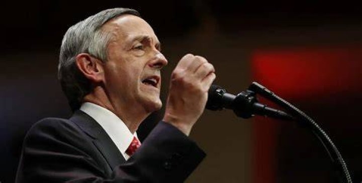 Robert Jeffress’s Net Worth, Age, Height, Weight, Wife, Kids, Bio-Wiki