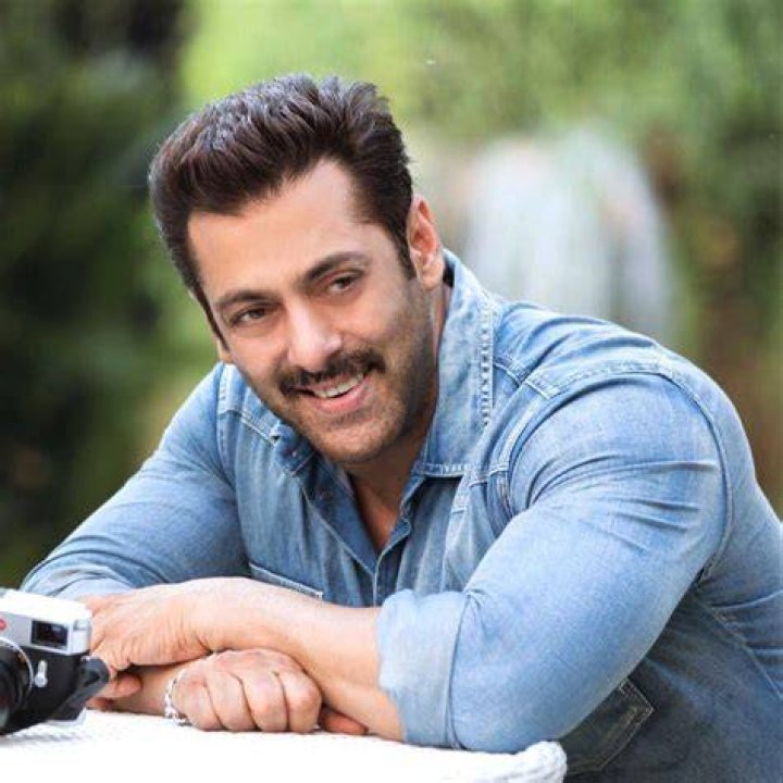 Salim Khan Height, Weight, Net Worth, Age, Birthday, Wikipedia, Who, Instagram, Biography