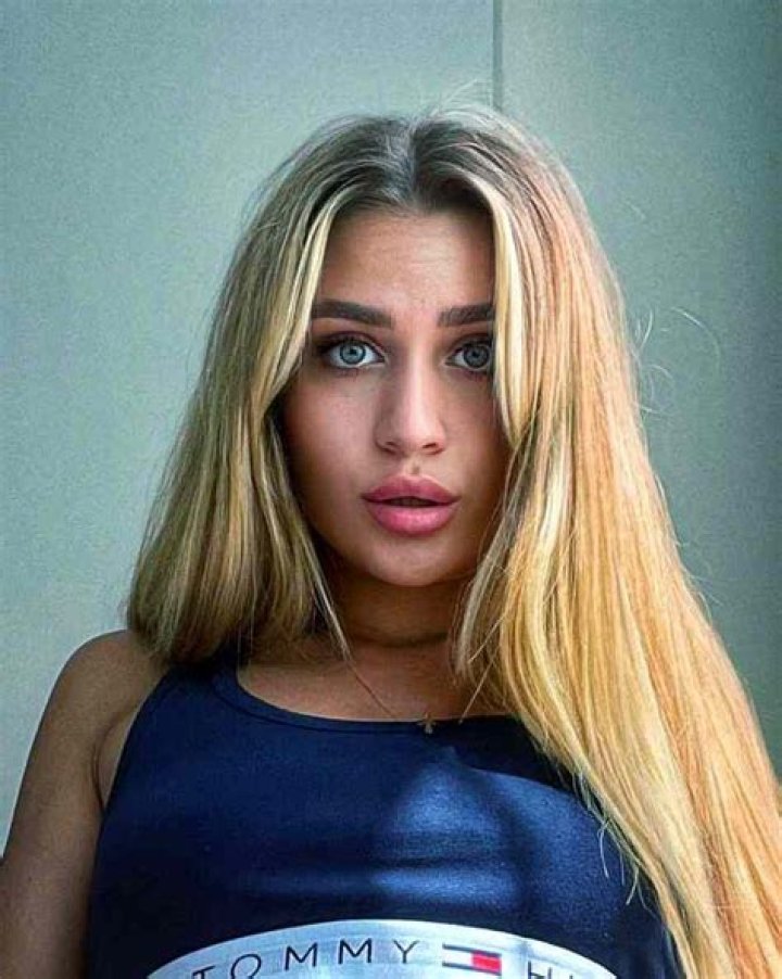 Samantha Aucoin Height, Weight, Net Worth, Age, Birthday, Wikipedia, Who, Nationality, Biography