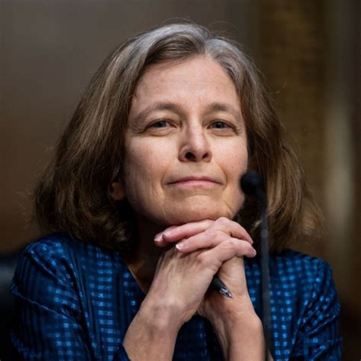 Sarah Bloom Raskin Height, Weight, Net Worth, Age, Birthday, Wikipedia, Who, Instagram, Biography