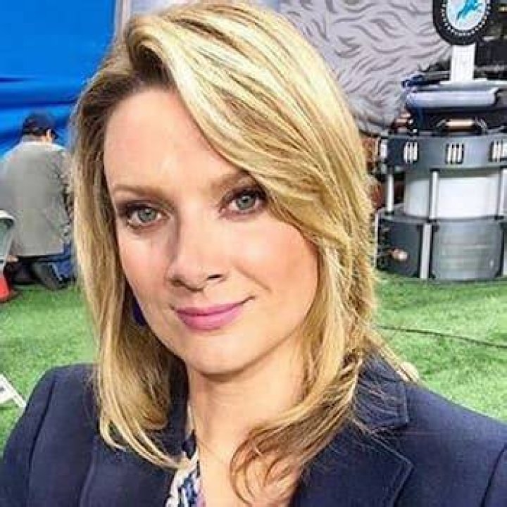 
Stacey Dales Height, Weight, Net Worth, Age, Birthday, Wikipedia, Who, Nationality, Biography 