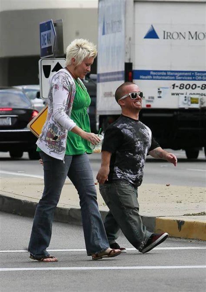 Wee Man is not Married to Wife. Dating Girlfriend: Cassandra Brett