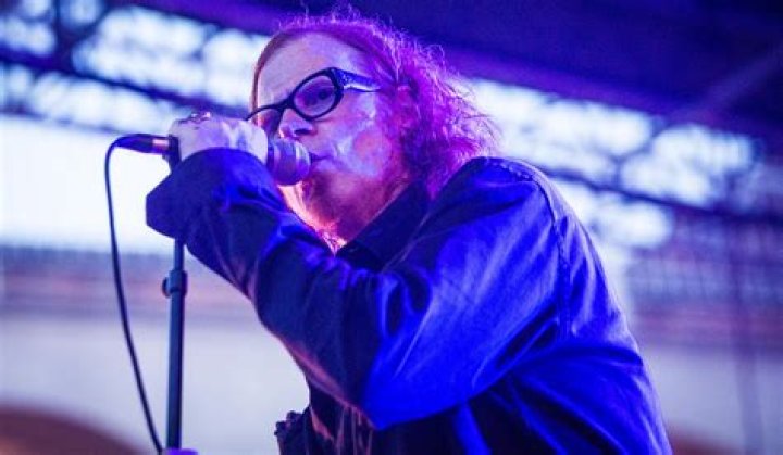 What Happened To Mark Lanegan’s Teeth? Lead Singer For Screaming Trees Dies At 57