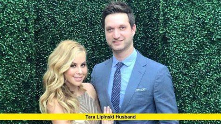 
Where Is Tara Lipinski Now? Husband Age 2022 – What Happened To Her? 